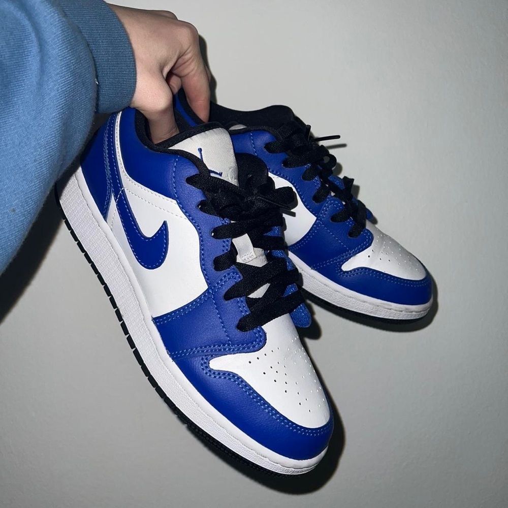 Air jordan low sneakers for sale! Authentic, worn a few times but in great cond.